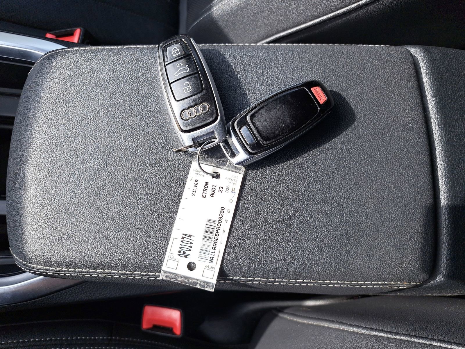 Used 2023 Audi e-tron Premium Plus w/ Premium Plus Package image 10