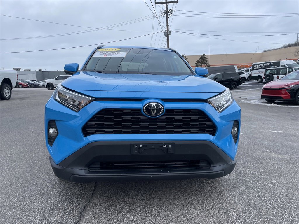 Used 2021 Toyota RAV4 XLE image 5