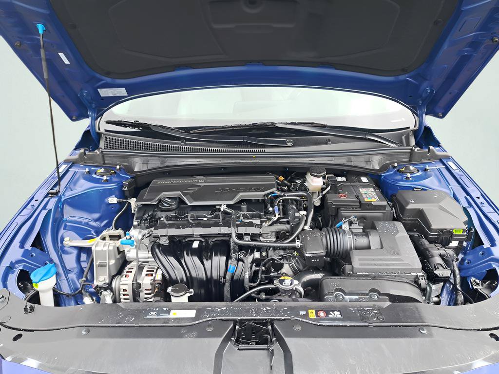 Used 2026 Hyundai Elantra Limited FWD image 26
