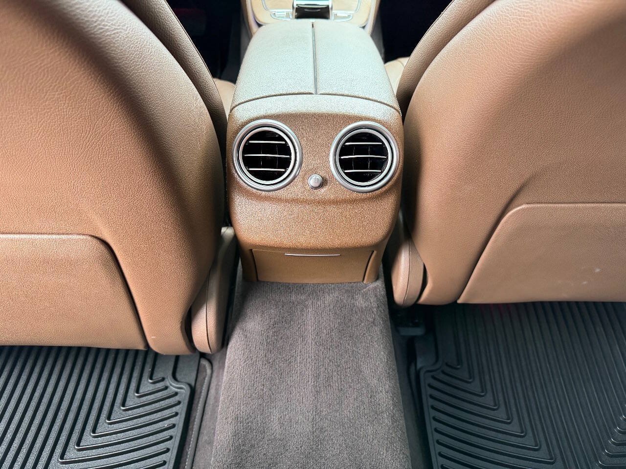 Used 2019 Mercedes-Benz E 300 4MATIC image 17