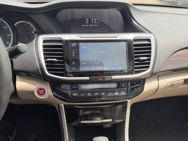 Used 2017 Honda Accord EX image 11