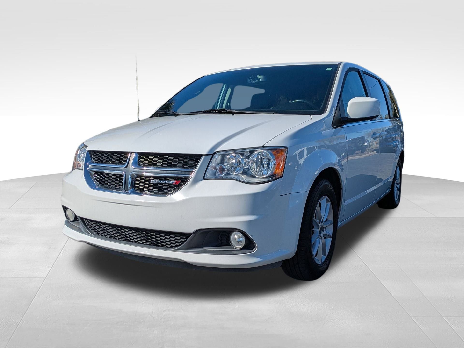 Used 2018 Dodge Grand Caravan SXT image 10