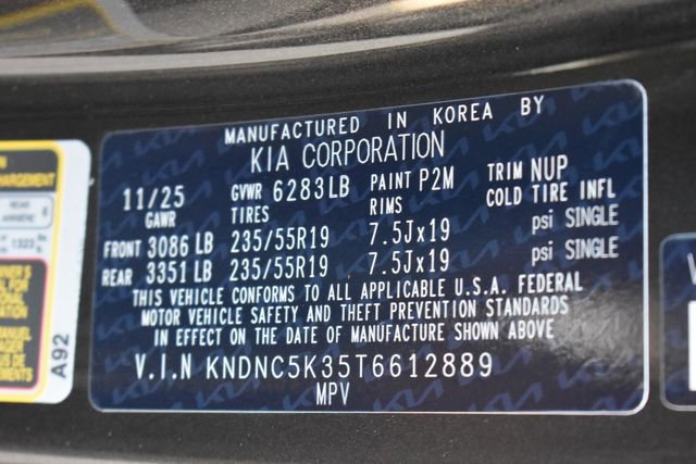 New 2026 Kia Carnival EX FWD image 40