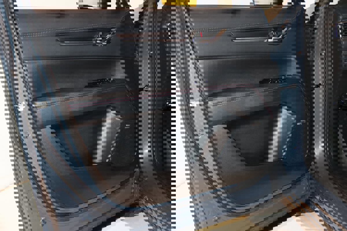 Used 2024 MAZDA CX-5 Carbon Edition image 34