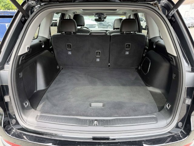 Used 2023 Jeep Grand Cherokee 4WD 4xe image 15