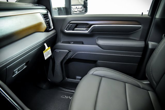 New 2025 GMC Sierra 2500 Denali w/ Denali Reserve Package image 21