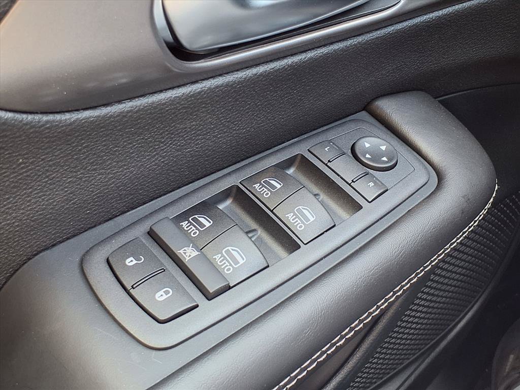 New 2026 Chrysler Voyager LX FWD image 8