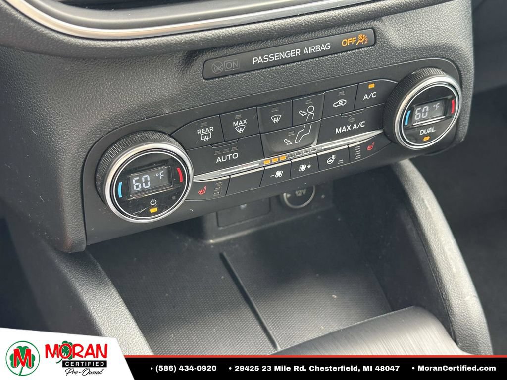 Used 2020 Ford Escape Titanium AWD/4WD image 24