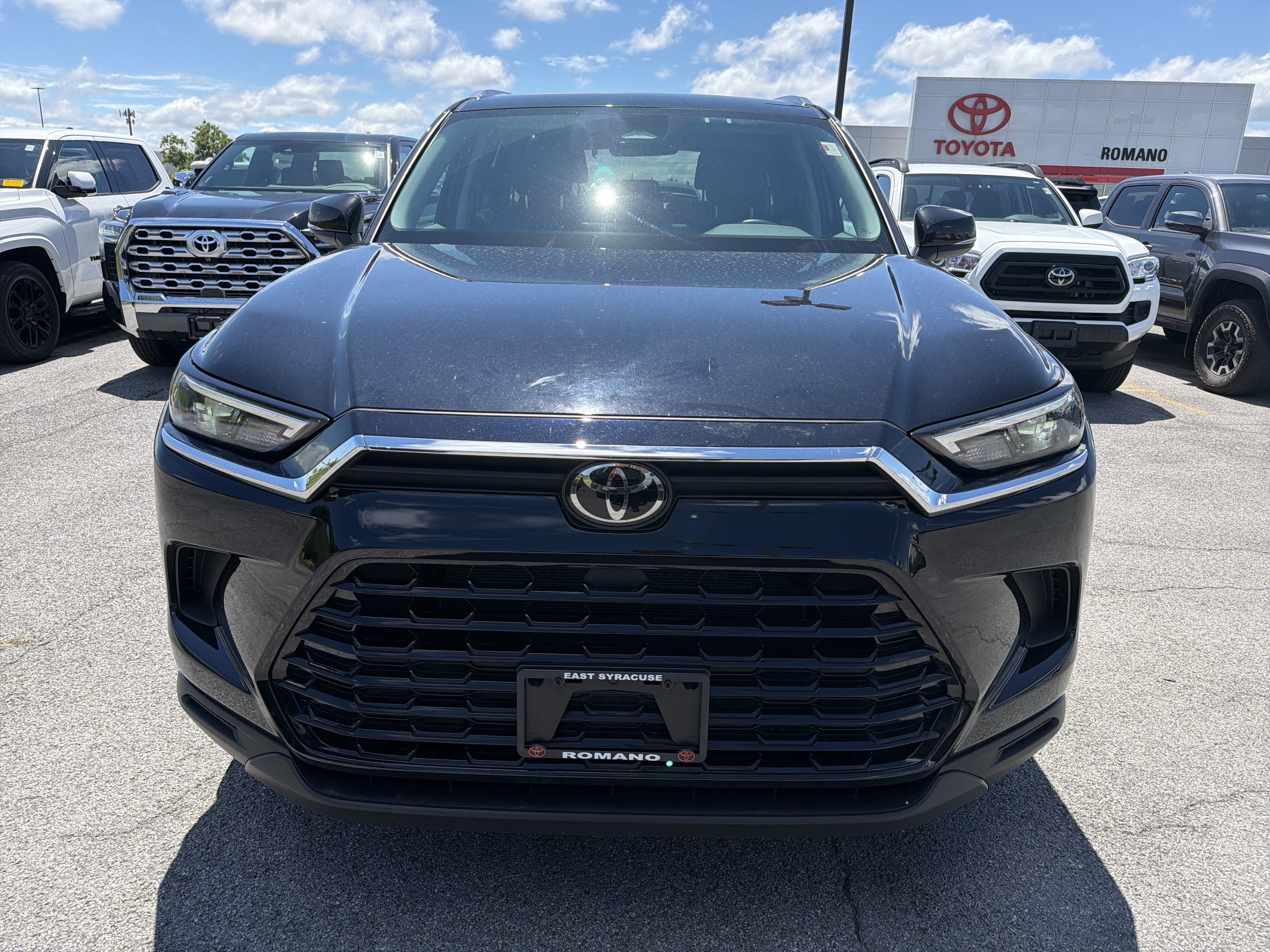 Certified 2024 Toyota Grand Highlander AWD image 3