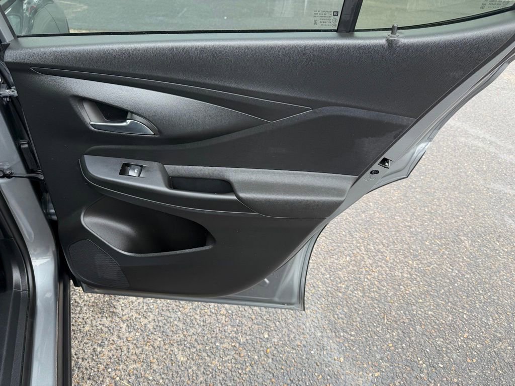 Used 2025 Buick Envista Preferred w/ Convenience I Package image 19