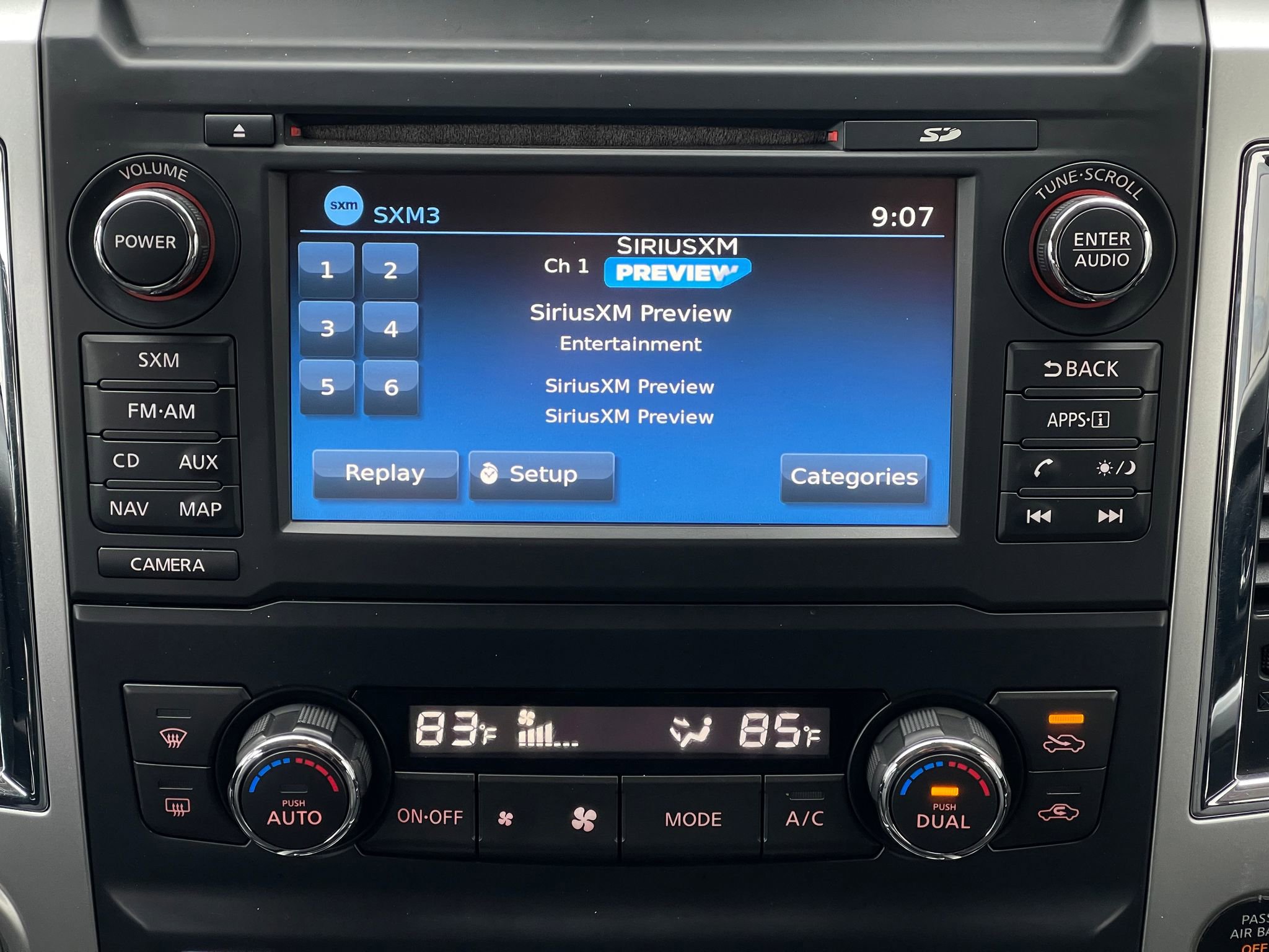 Used 2017 Nissan Titan PRO-4X w/ Pro-4x Convenience Package image 20