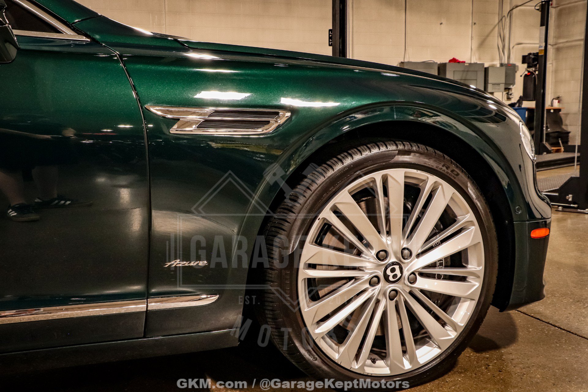 Used 2023 Bentley Flying Spur Azure AWD/4WD image 64
