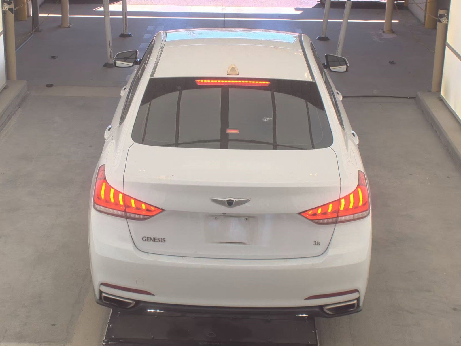 Used 2016 Hyundai Genesis 3.8 RWD image 7