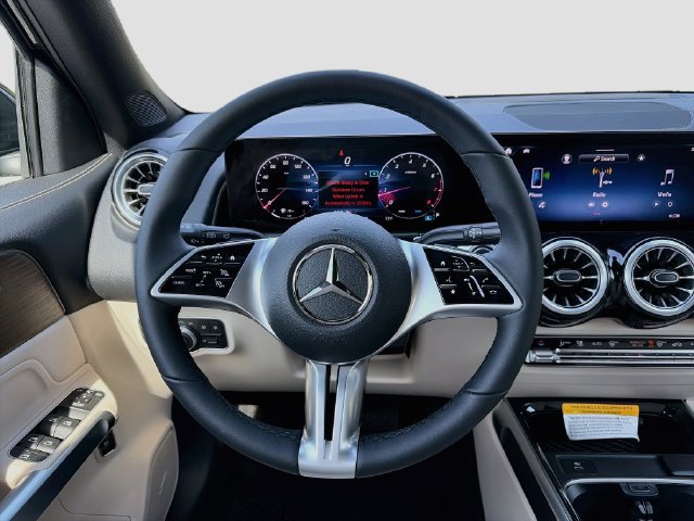 New 2026 Mercedes-Benz GLB 250 4MATIC image 22