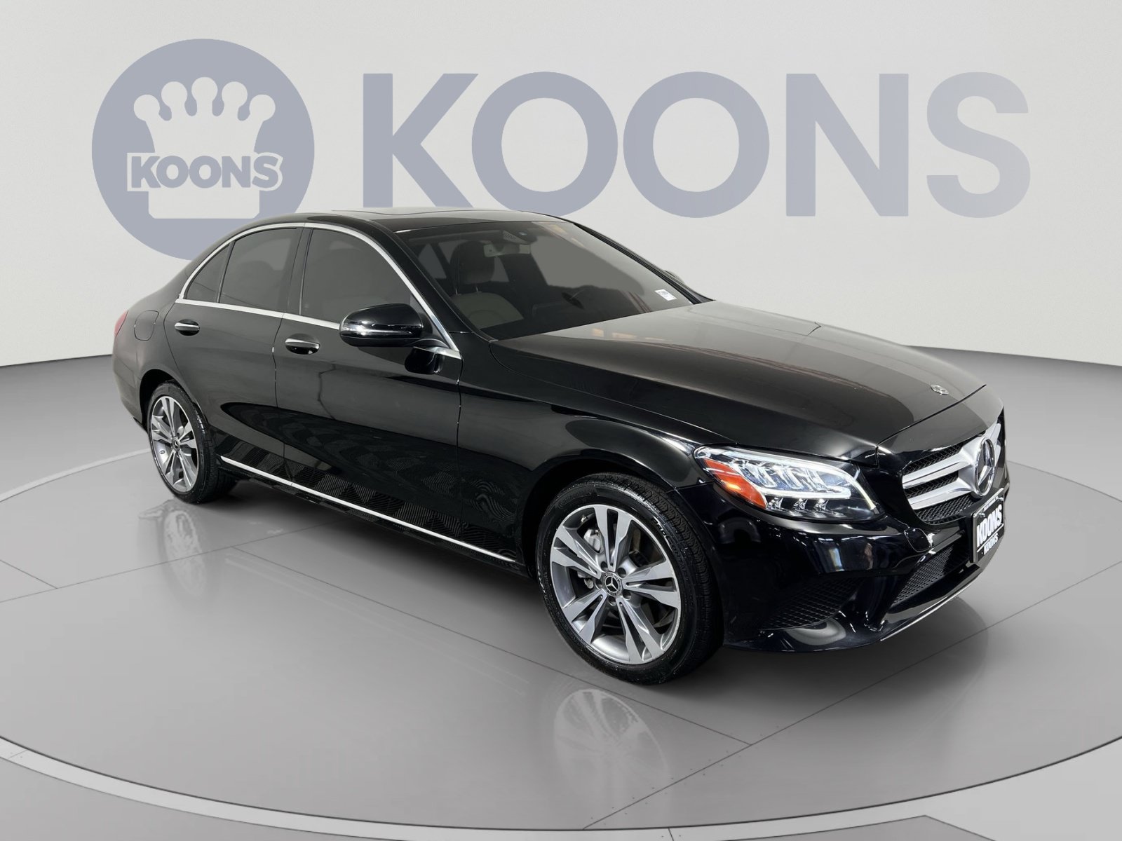 Used 2020 Mercedes-Benz C 300 4MATIC Sedan image 2