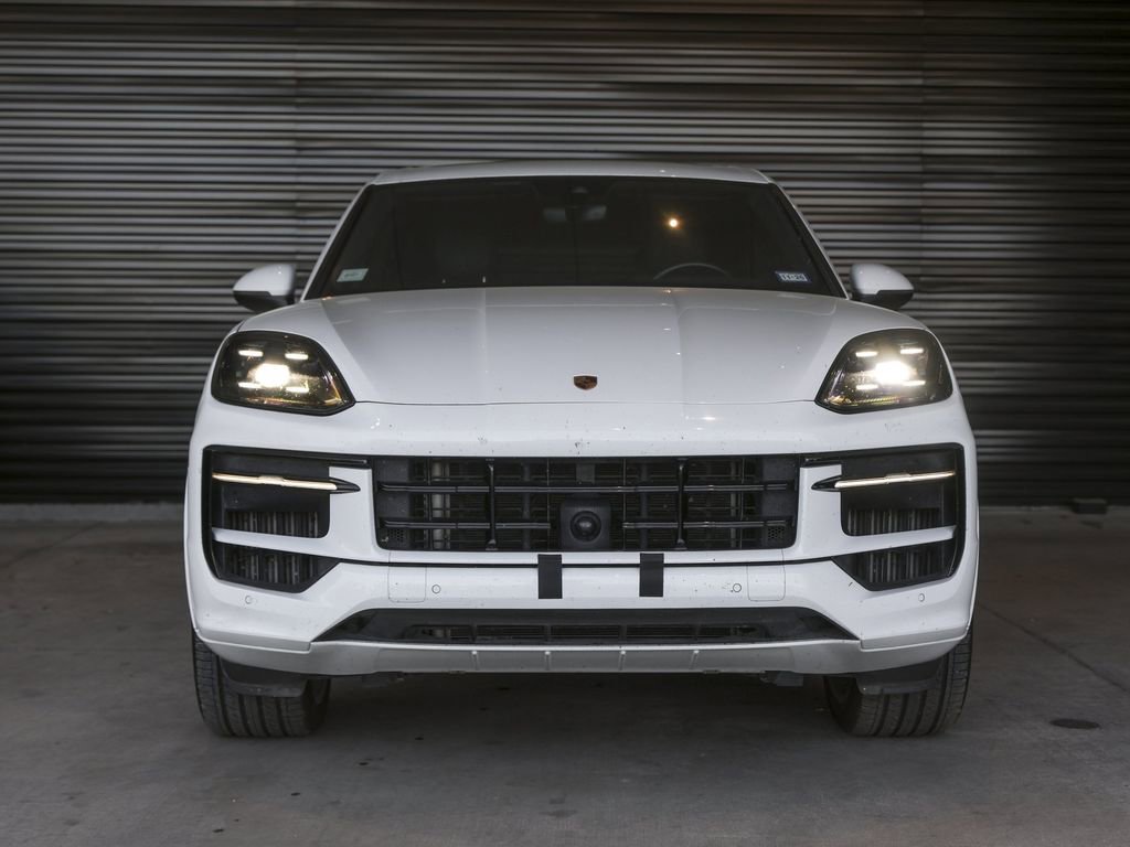 Certified 2024 Porsche Cayenne AWD/4WD image 10