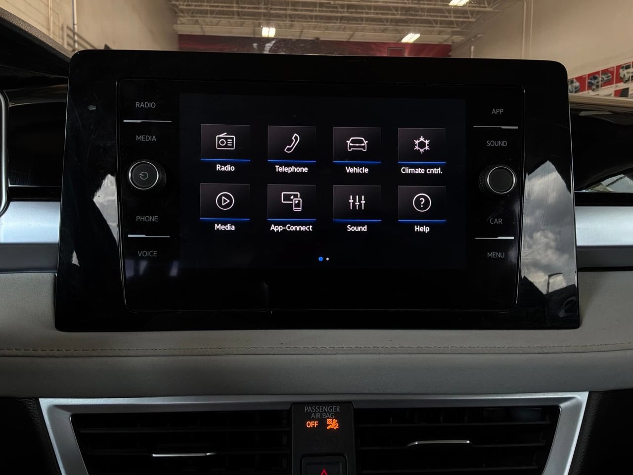 Used 2026 Volkswagen Taos SE FWD image 30