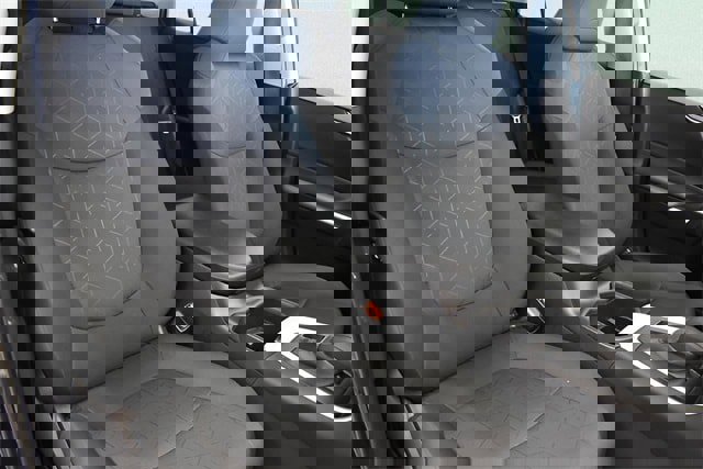 Used 2025 Toyota RAV4 XLE w/ Convenience Package image 6