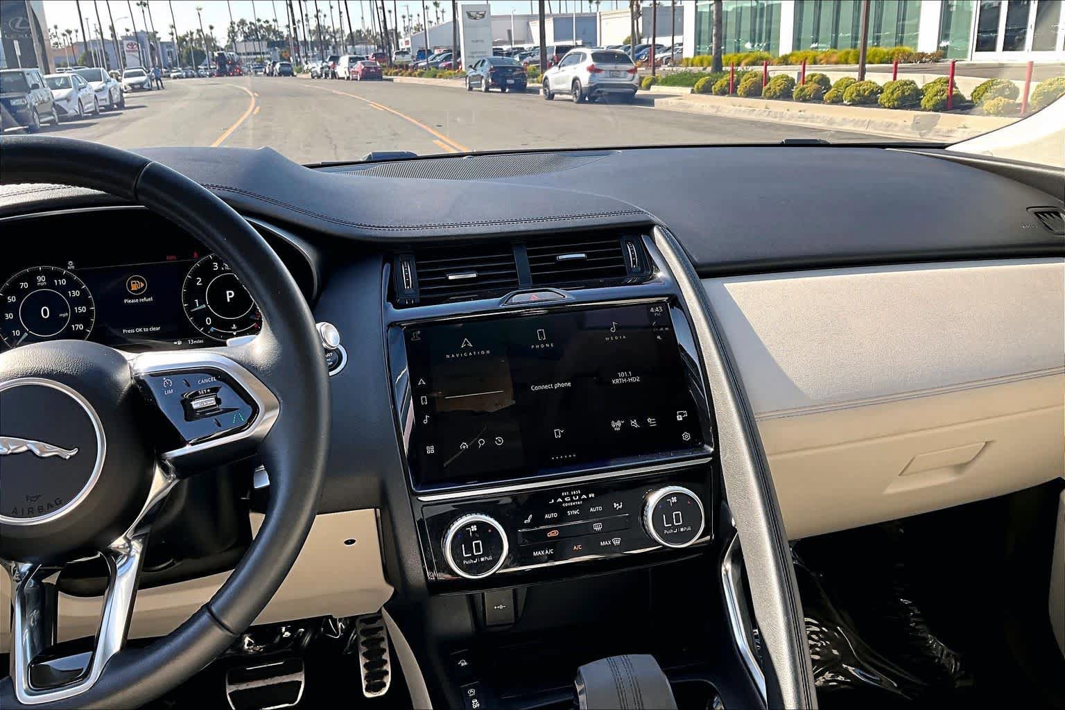 Used 2022 Jaguar E-PACE SE AWD/4WD image 6