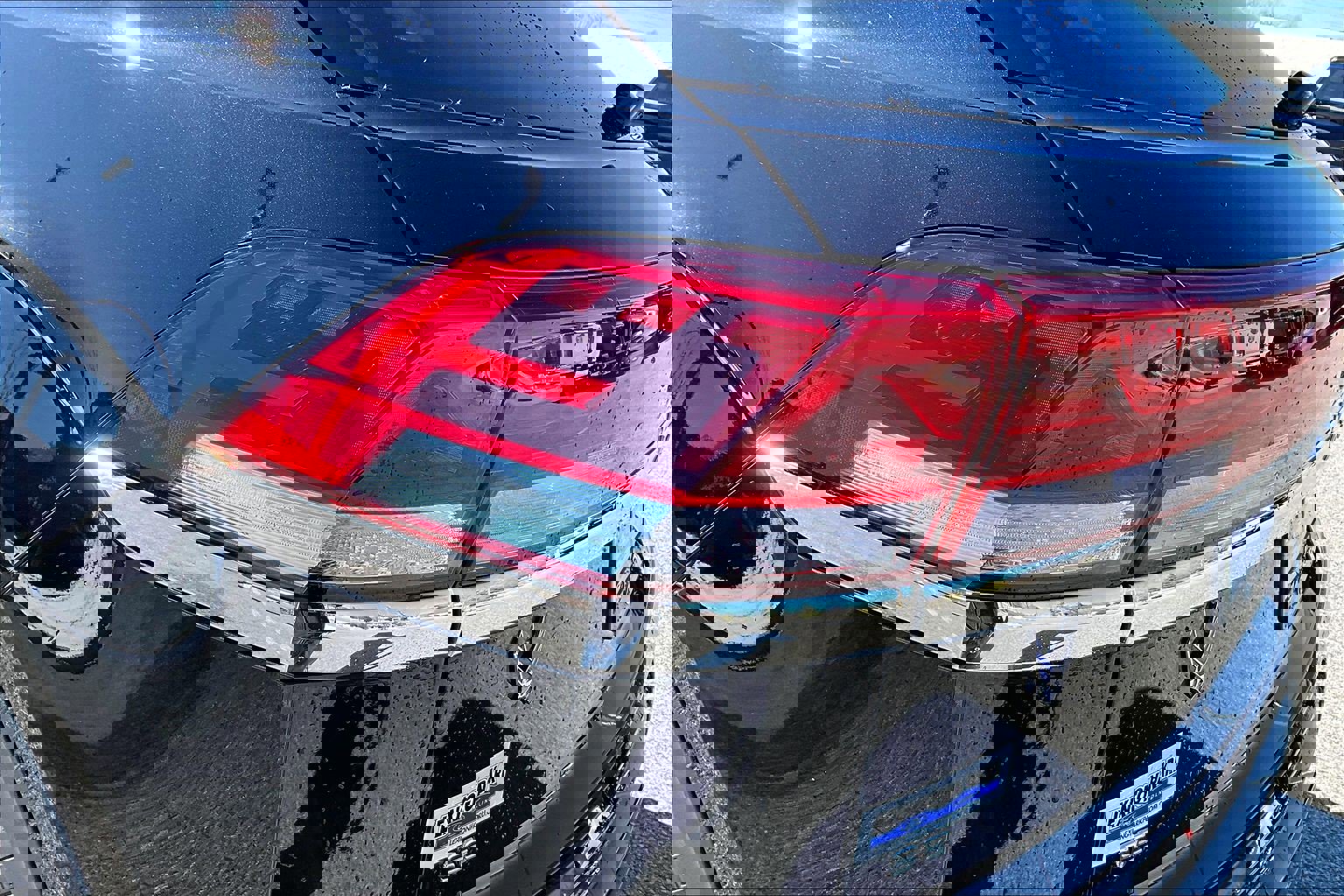 Used 2024 Volkswagen Atlas Cross Sport SE w/ Panoramic Sunroof Package image 24