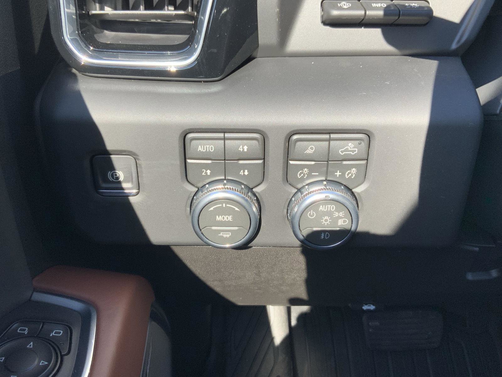 New 2026 GMC Sierra 3500 Denali Ultimate image 43