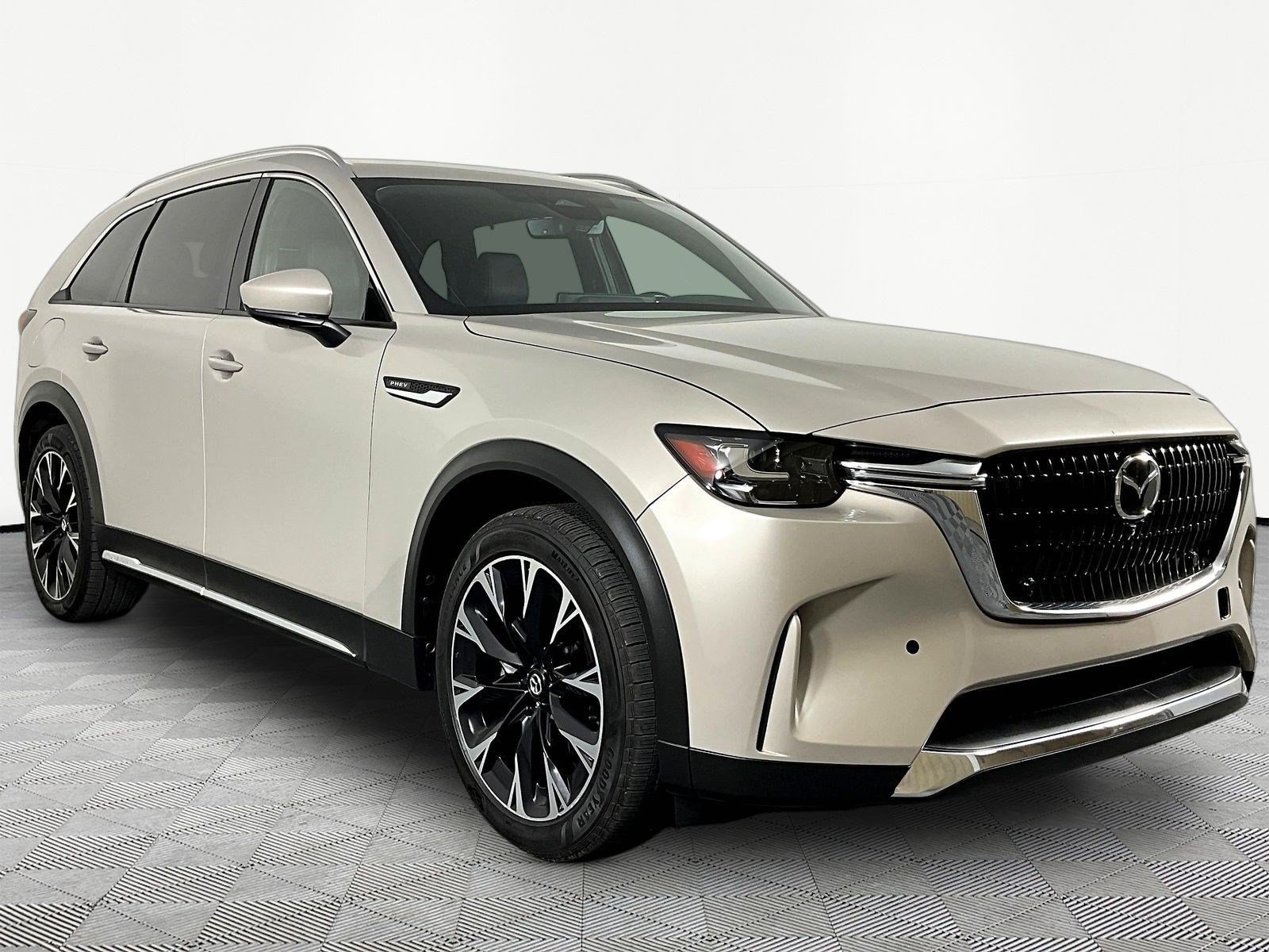 Used 2024 MAZDA CX-90 Plug-In Hybrid w/ Premium Plus AWD/4WD image 3