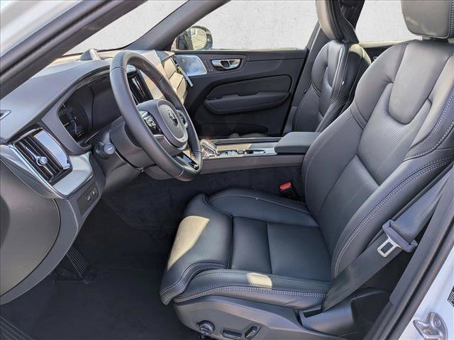 New 2026 Volvo XC60 T8 Ultra w/ Climate Package AWD/4WD image 4