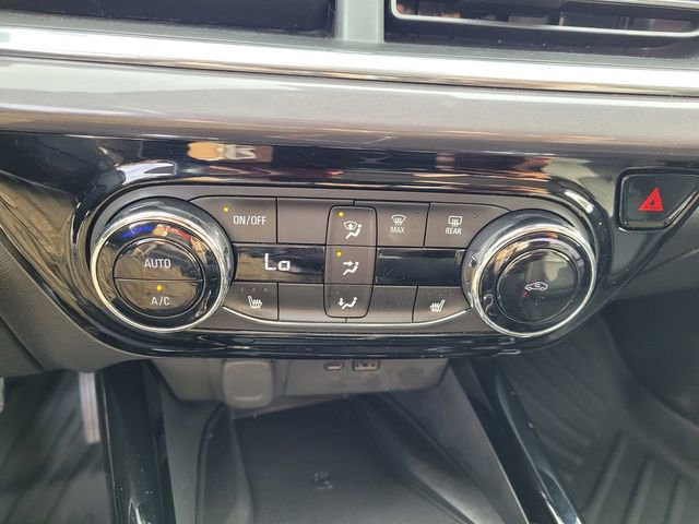 Used 2024 Chevrolet Trax ACTIV w/ Sunroof Package image 21