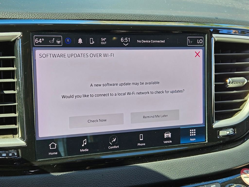 Used 2023 Chrysler Pacifica Touring-L image 21