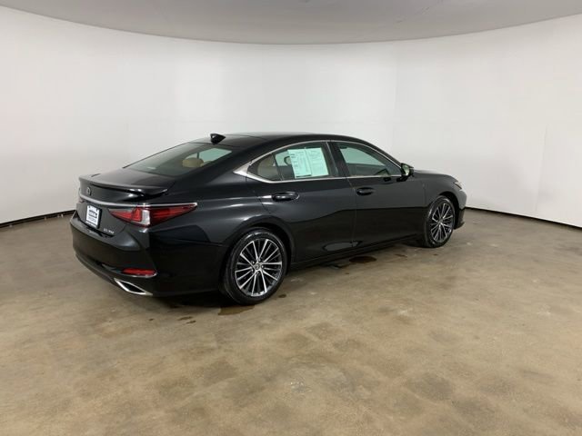 Used 2022 Lexus ES 350 w/ Premium Package image 8