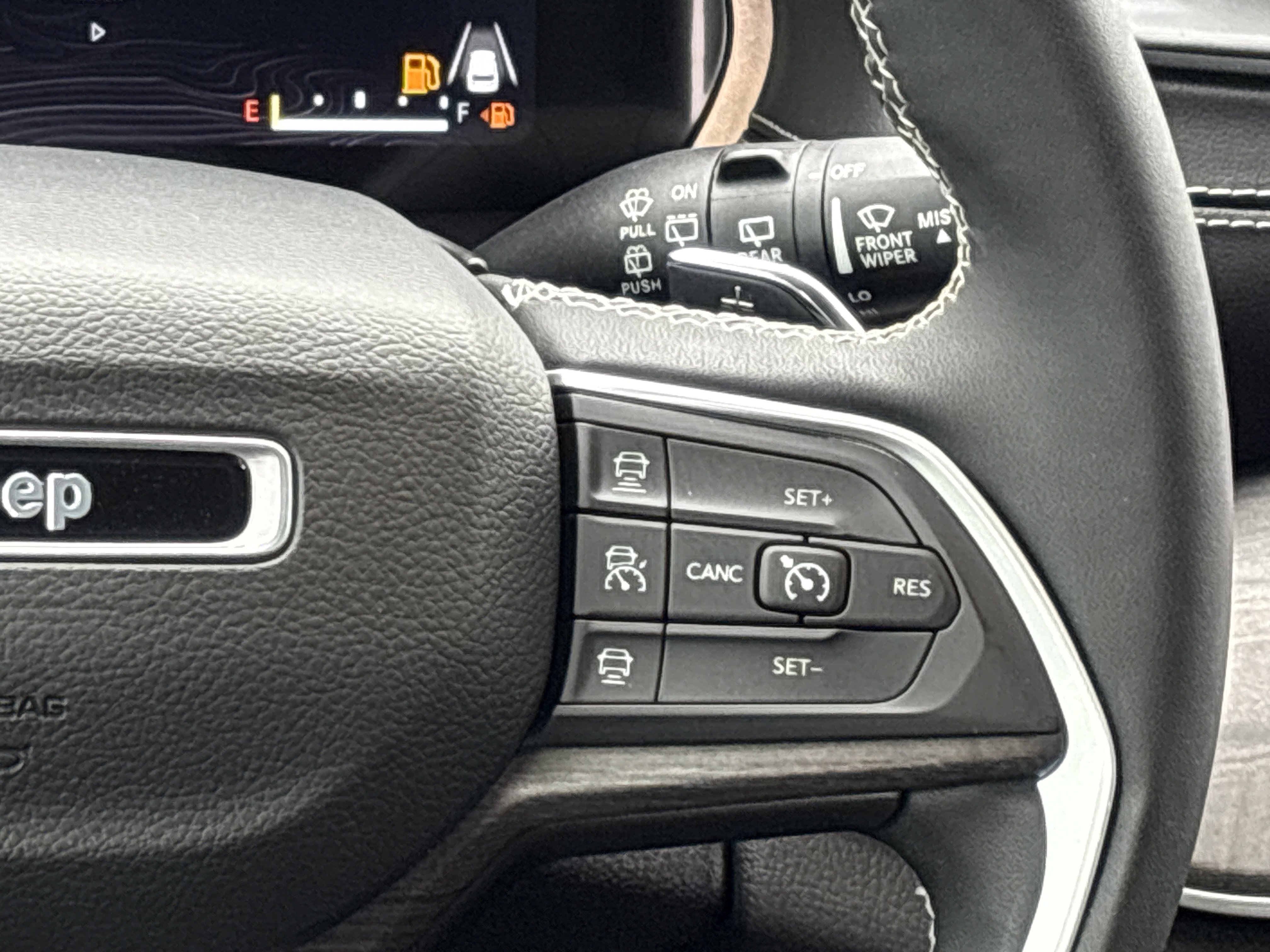 Certified 2023 Jeep Grand Cherokee L Limited image 22