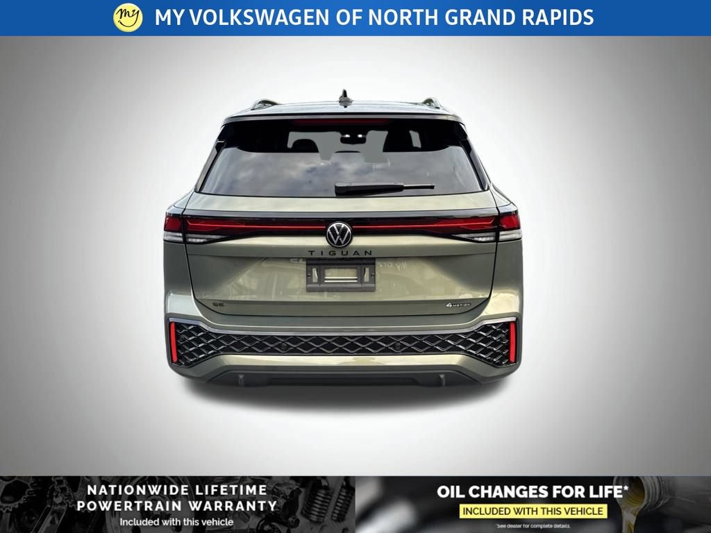 New 2026 Volkswagen Tiguan SE R-Line AWD/4WD image 4