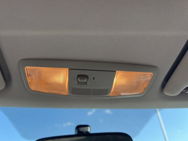 Used 2018 Mitsubishi Outlander AWD image 22