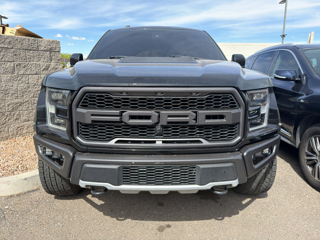Used 2017 Ford F150 Raptor w/ Equipment Group 802A Luxury AWD/4WD image 4