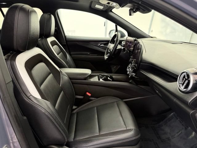 Used 2024 Chevrolet Blazer EV LT AWD/4WD image 22