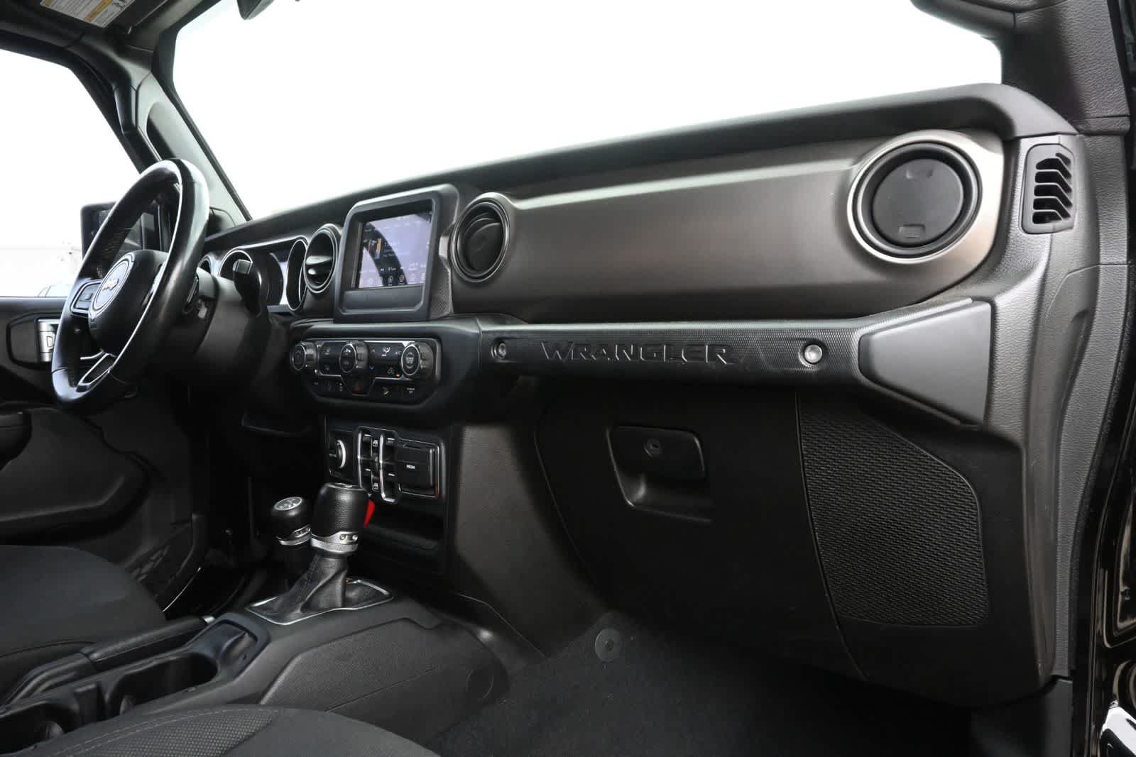 Used 2019 Jeep Wrangler Unlimited Sport S AWD/4WD image 23