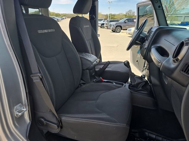 Used 2018 Jeep Wrangler Unlimited Sport image 10