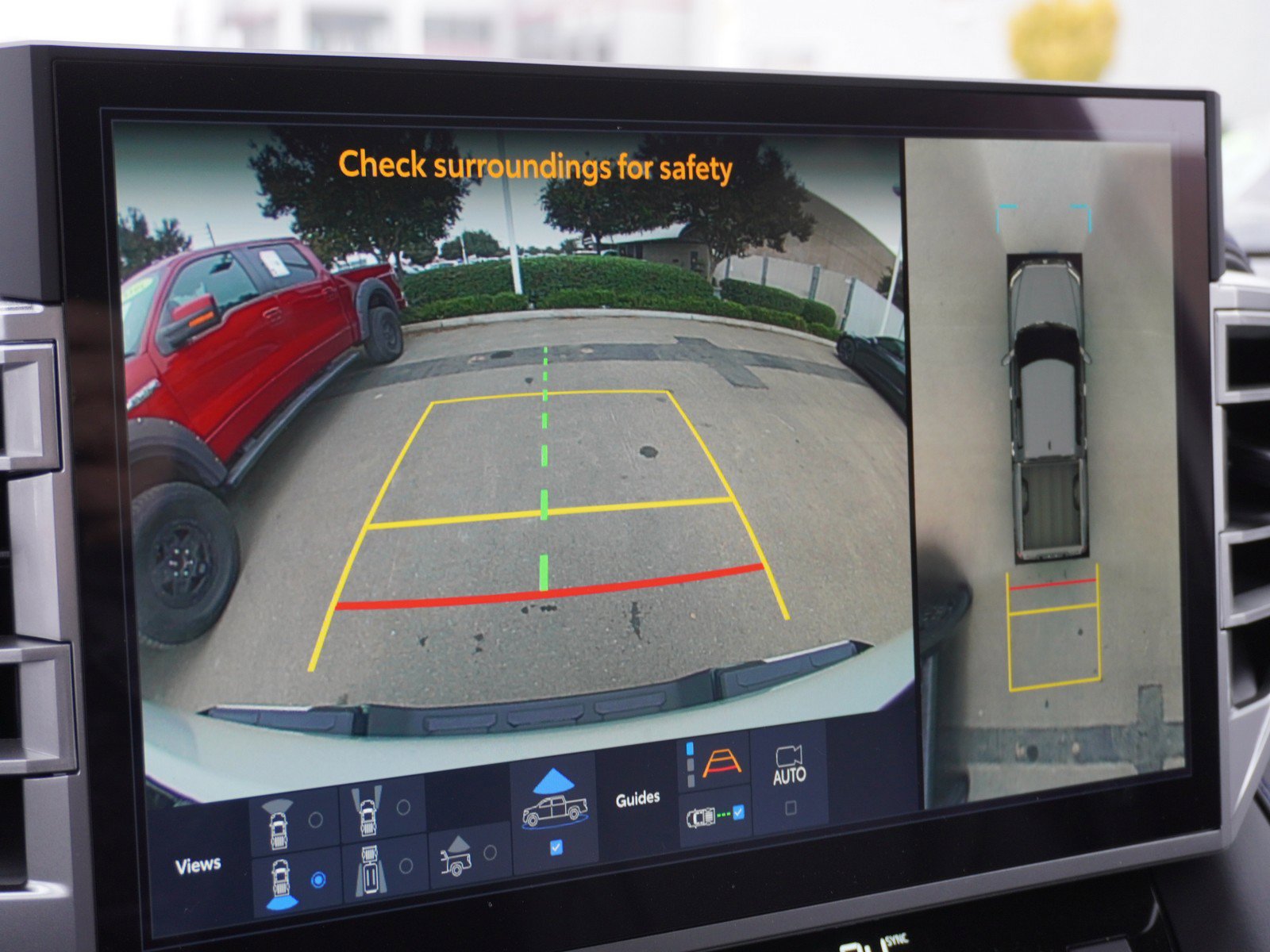 Used 2025 Toyota Tundra Platinum image 32