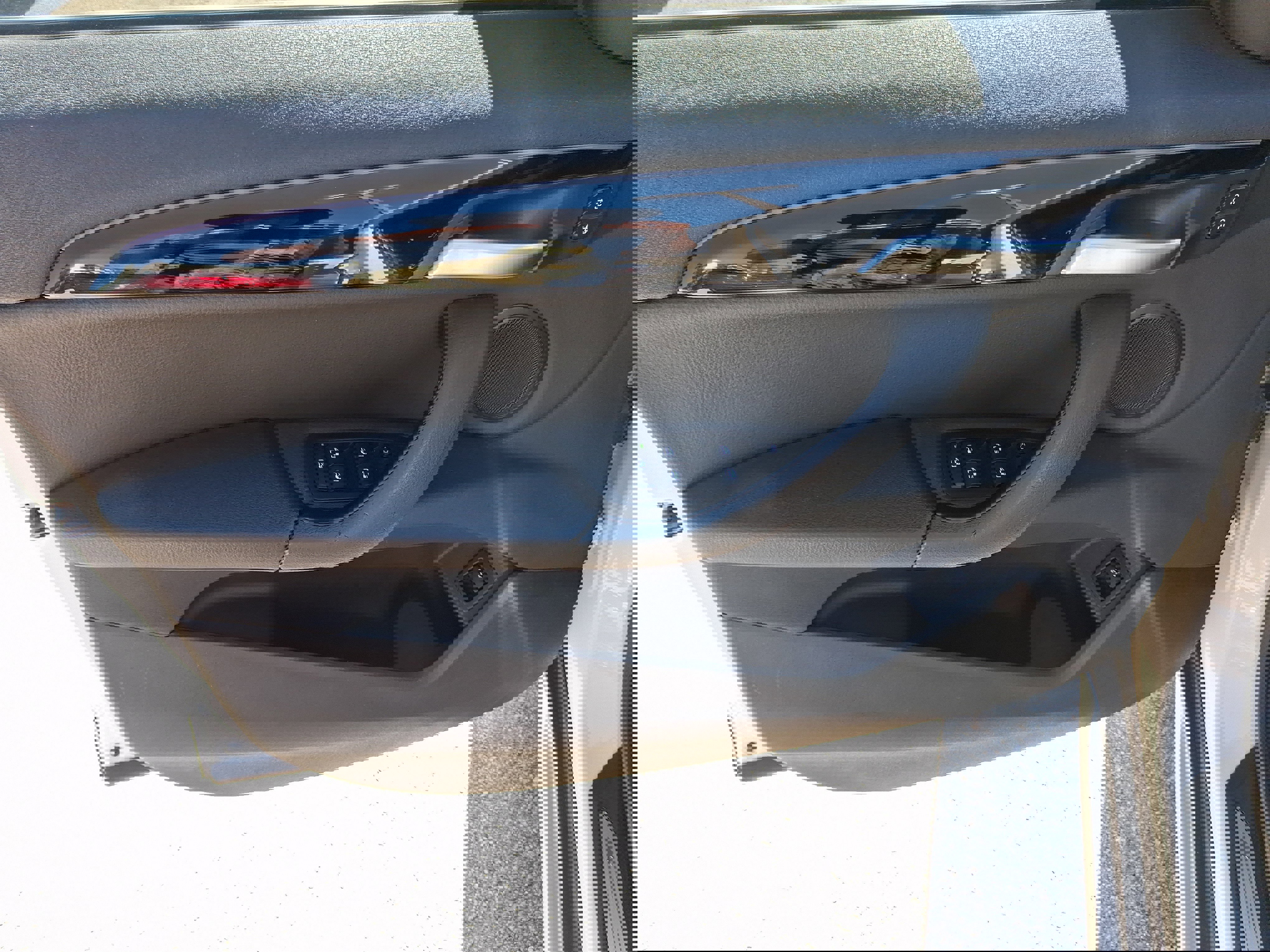 Used 2021 BMW X1 sDrive28i w/ Convenience Package image 13