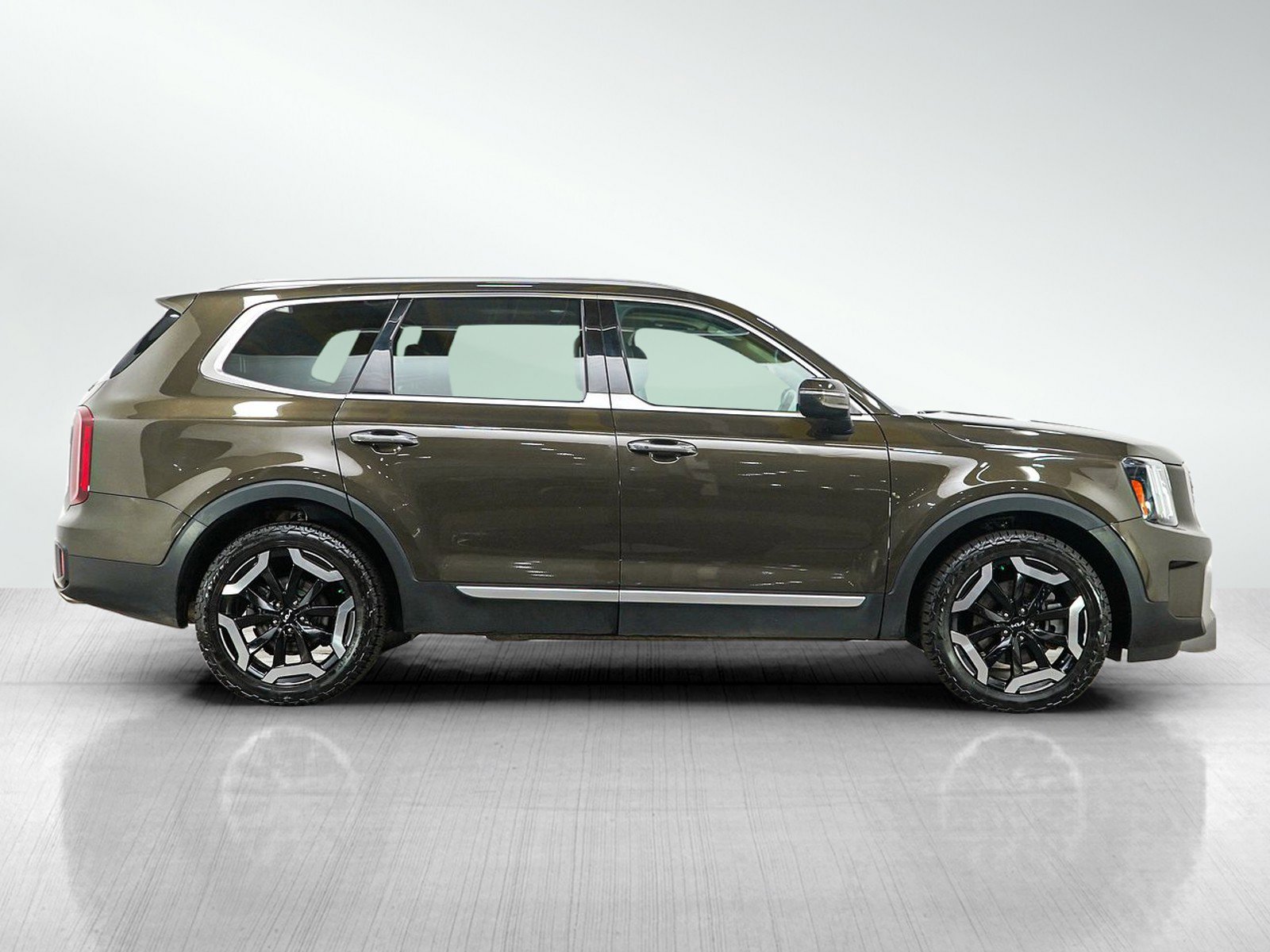Used 2023 Kia Telluride S w/ S Sunroof Package AWD/4WD image 6