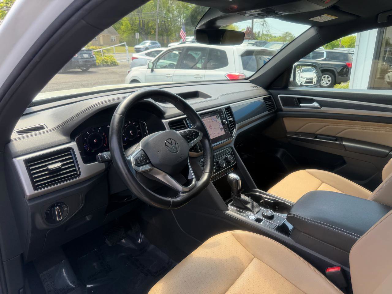 Used 2020 Volkswagen Atlas Cross Sport SEL AWD/4WD image 10