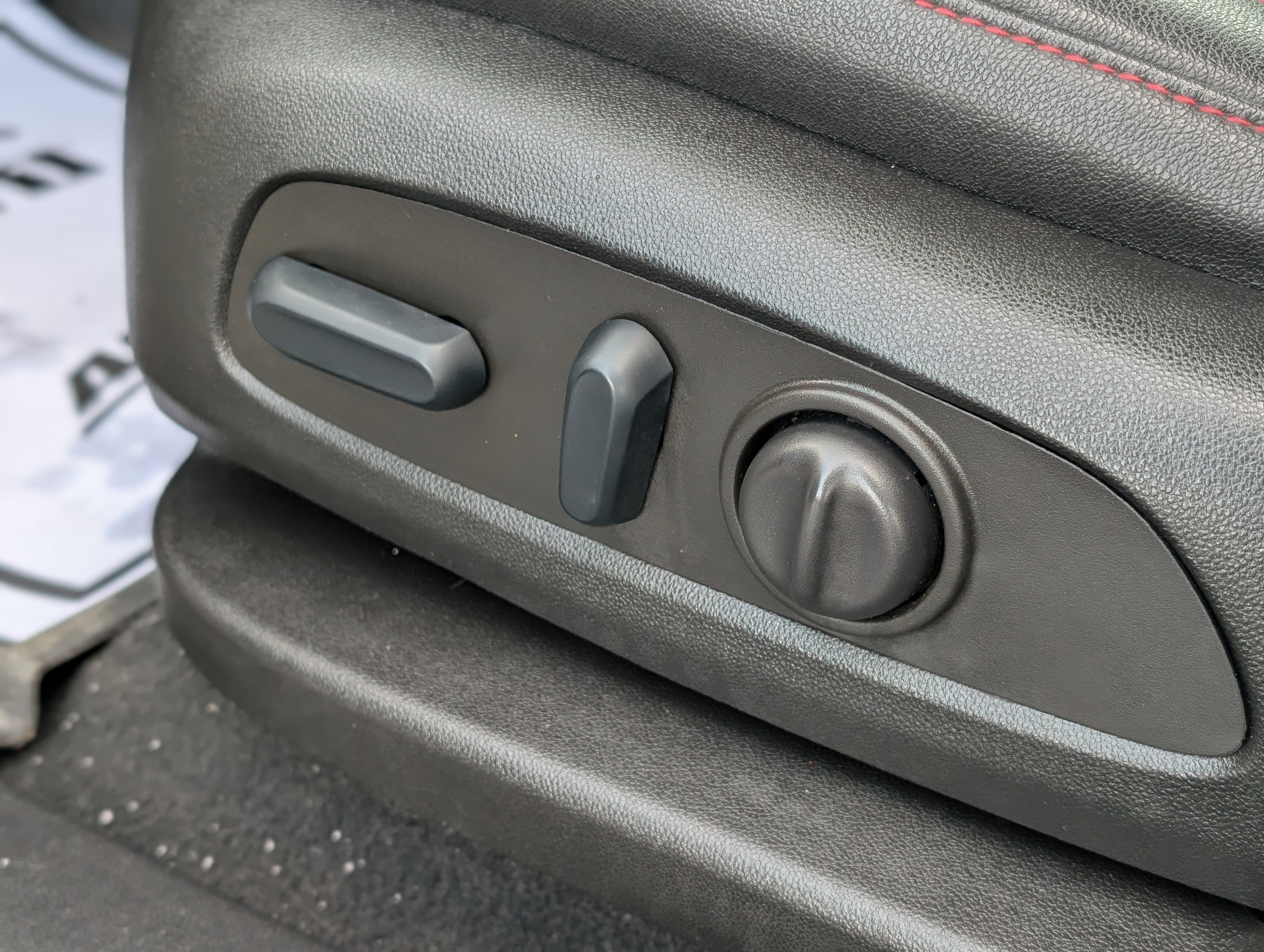 Certified 2022 Chevrolet Blazer RS image 33