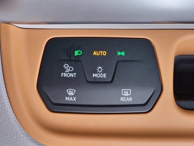 New 2025 Volkswagen ID. Buzz 1st Edition image 17