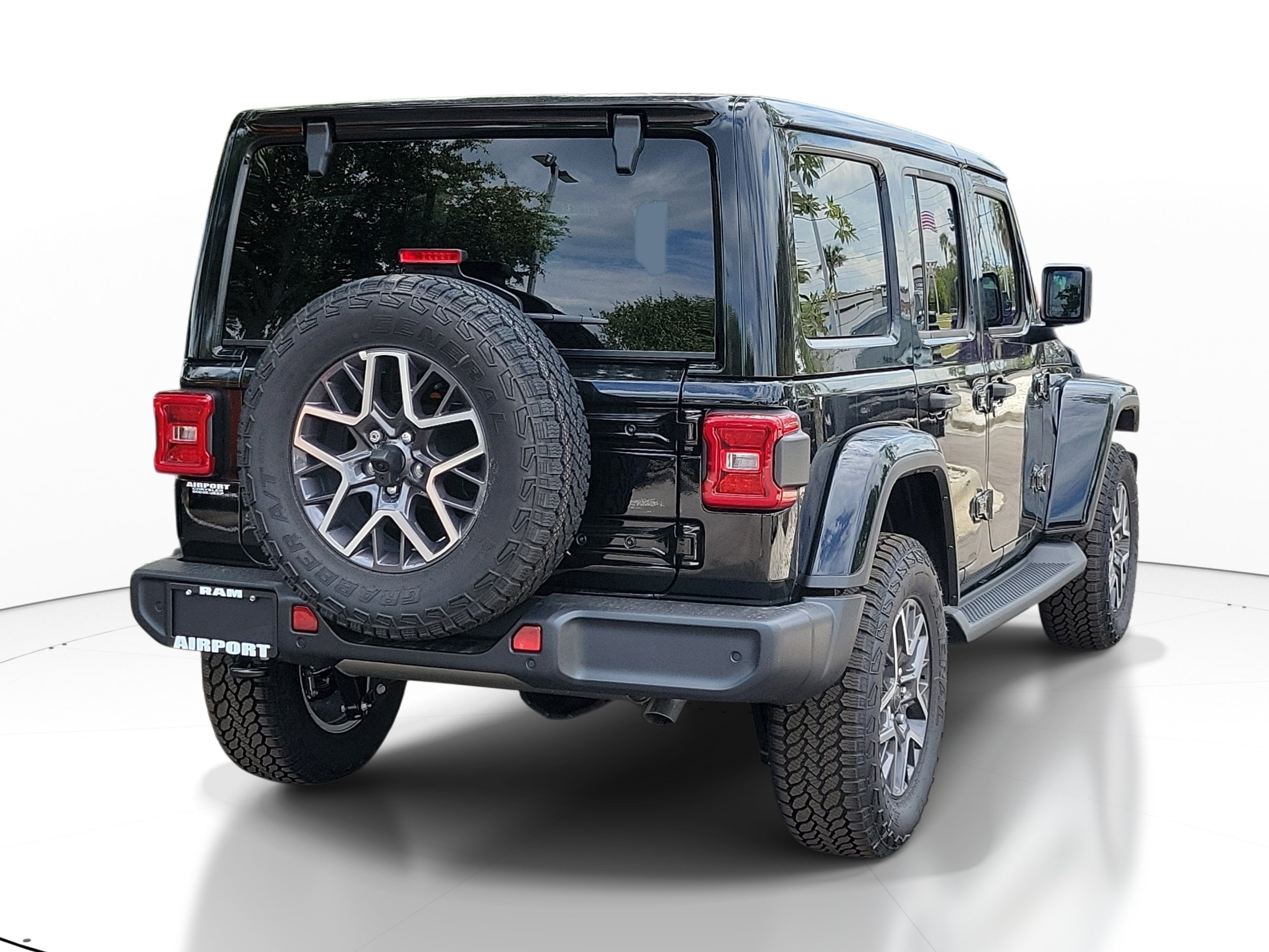 New 2026 Jeep Wrangler Unlimited Sahara AWD/4WD image 4