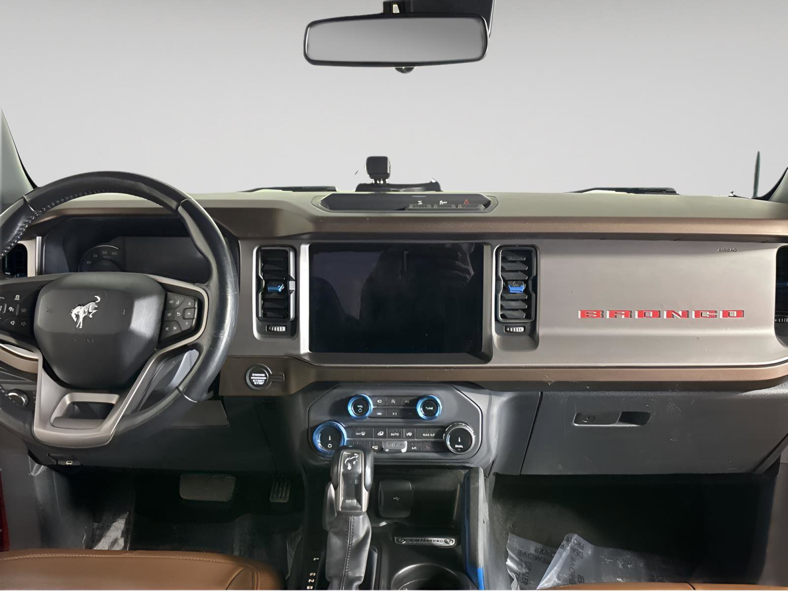 Used 2022 Ford Bronco Outer Banks image 3