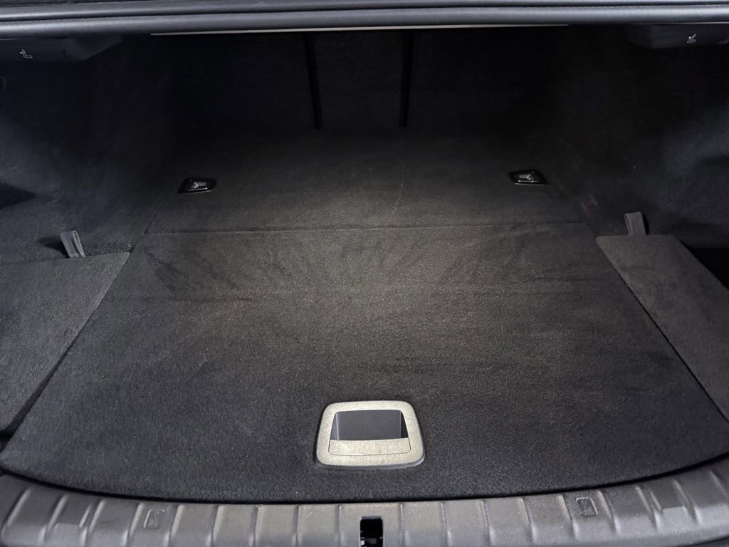 Used 2023 BMW 530e xDrive w/ Premium Package image 50