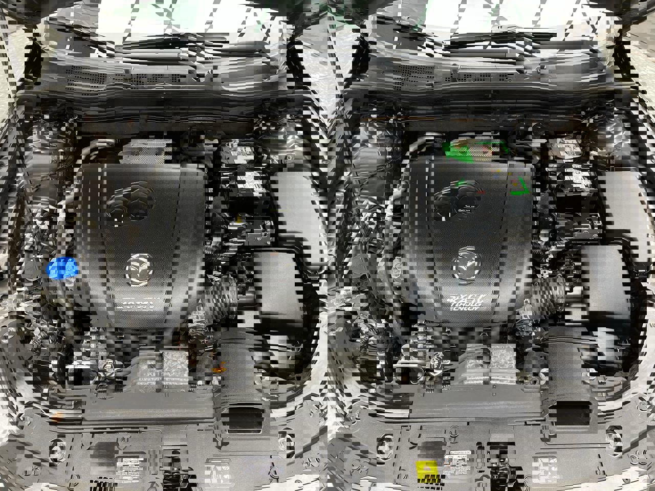 Used 2016 MAZDA MAZDA3 i Grand Touring image 25