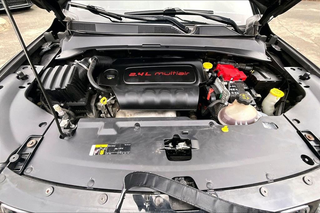 Used 2021 Jeep Compass Limited w/ Sun and Sound Group image 30