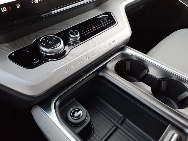 New 2027 Ford Expedition Active AWD/4WD image 25