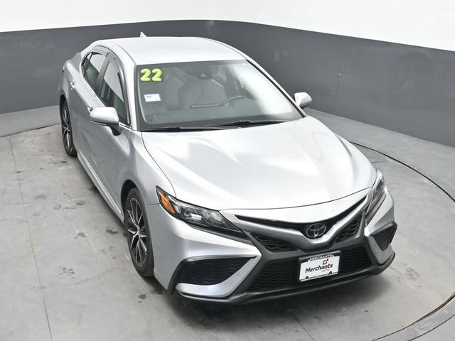 Used 2022 Toyota Camry SE FWD image 17